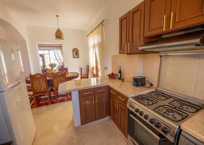 Charming Lagoon With Pool Egyptian Style -sabina 117 Villa *