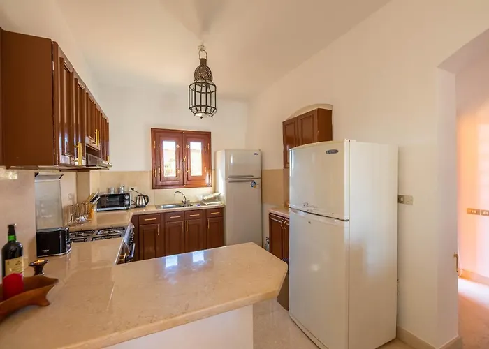 Charming Lagoon With Pool Egyptian Style -sabina 117 Villa Hurgada