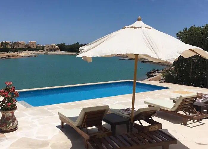 Charming Lagoon With Pool Egyptian Style -sabina 117 Villa