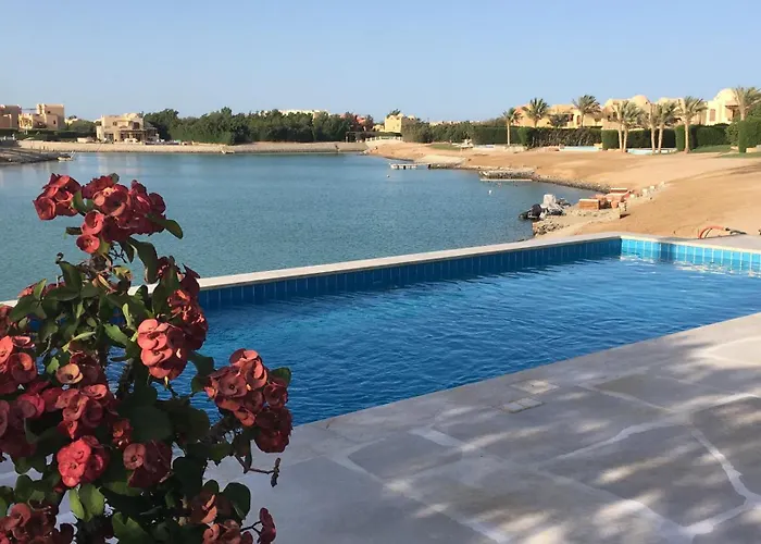 Charming Lagoon With Pool Egyptian Style -sabina 117 *