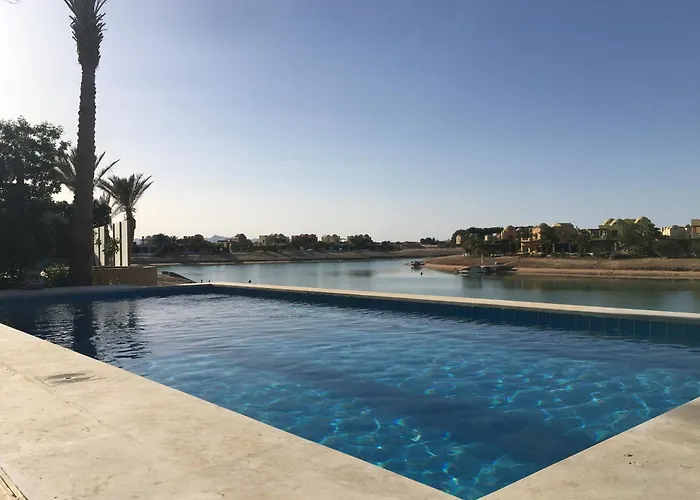 Charming Lagoon With Pool Egyptian Style -sabina 117 Villa Hurgada